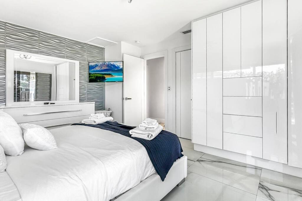 Amazing Home W Heated Pool 8 Mins To The Beach Lighthouse Point Buitenkant foto